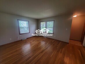 6980 N 41st St in Milwaukee, WI - Building Photo - Building Photo