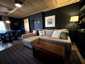 33 Chem. des Sittelles, Unit SI ID1340608P in Val-des-monts, QC - Building Photo