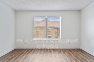 3111 W Greenwood St in Springfield, MO - Building Photo - Building Photo