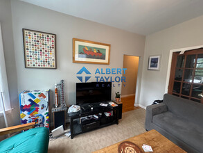 23 Tufts St, Unit 2 in Cambridge, MA - Building Photo - Building Photo