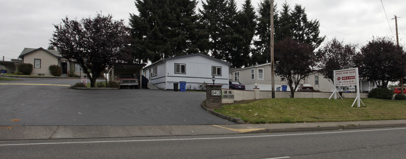 Lone Pine Mobile Home Park in Vancouver, WA - Building Photo