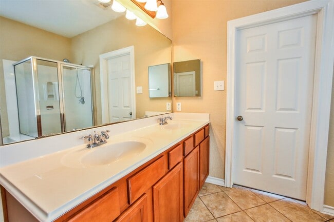 property at 5103 Shadow Breeze Ln