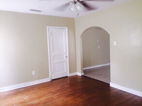 615 Monroe St in Kilgore, TX - Building Photo - Building Photo