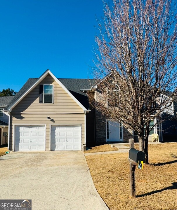 4345 Big Horn Pass in Douglasville, GA - Building Photo