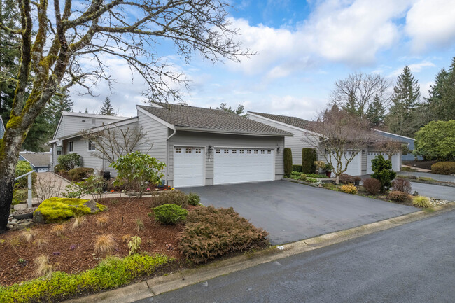 Fairway Village in Mill Creek, WA - Building Photo - Building Photo