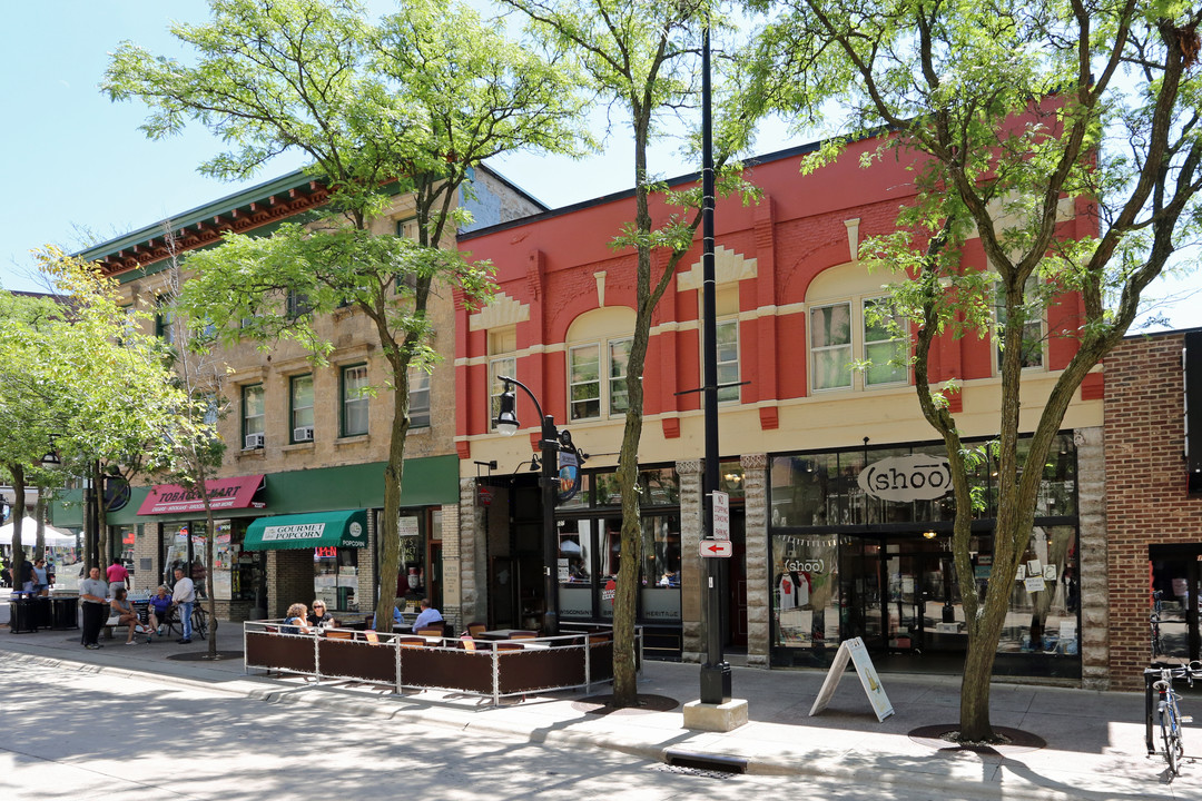 Caputo Apartments in Madison, WI - Building Photo