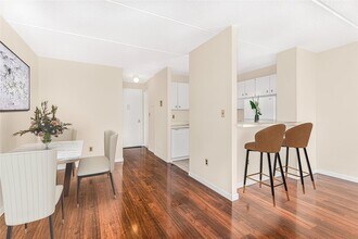 1155 Warburton Ave in Yonkers, NY - Building Photo - Building Photo