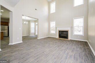 3055 Highgreen Trail in College Park, GA - Building Photo - Building Photo