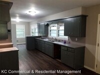 7601 Woodson Rd photo'