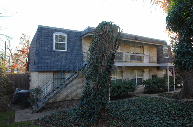 1620 Handley Dr in Dallas, TX - Foto de edificio - Building Photo