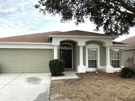 10203 Hunters Haven Blvd in Riverview, FL - Building Photo