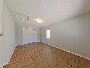 1557 N Broadview Ave in Wichita, KS - Building Photo - Building Photo