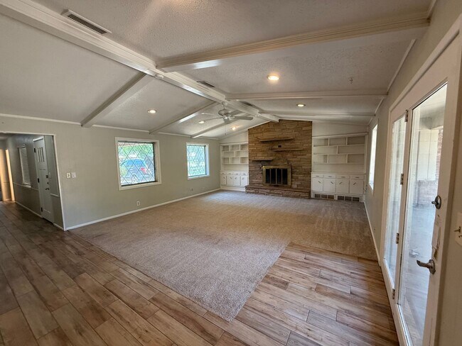 3018 68th St in Lubbock, TX - Building Photo - Building Photo