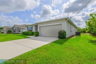 3537 SW San Benito St in Port St. Lucie, FL - Building Photo - Building Photo