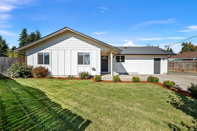 property at 872 W N St