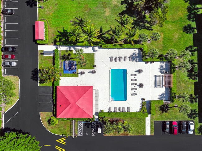 Costa Del Lago in Lake Worth, FL - Building Photo - Building Photo