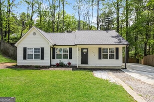 4336 Hill View Dr in Acworth, GA - Building Photo