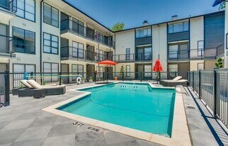 2800 Douglas Ave in Dallas, TX - Building Photo