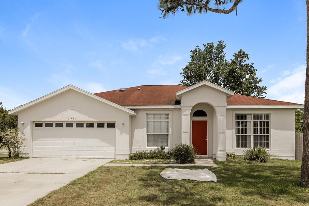 2701 Andes Way in St. Cloud, FL - Building Photo