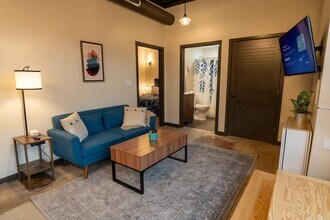 Fayette Street Lofts in Martinsville, VA - Foto de edificio - Building Photo