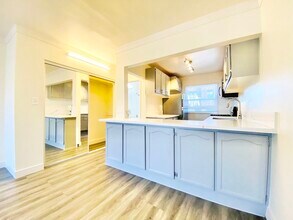 1249 N Edgemont St in Los Angeles, CA - Building Photo - Building Photo