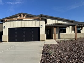 4260 W 31st Pl in Yuma, AZ - Building Photo