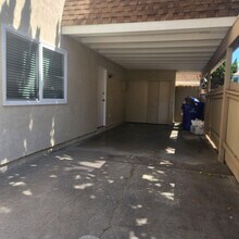 7918 Camino Kiosco in San Diego, CA - Building Photo - Building Photo
