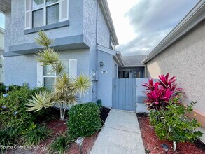 1425 Malibu Cir NE in Palm Bay, FL - Building Photo - Building Photo