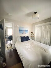 609 E 2nd St, Unit 1 in Boston, MA - Foto de edificio - Building Photo