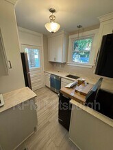 107 N Meadowcroft Ave in Pittsburgh, PA - Building Photo - Building Photo