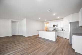 3703 Hatchery Wy in Bradenton, FL - Building Photo - Building Photo