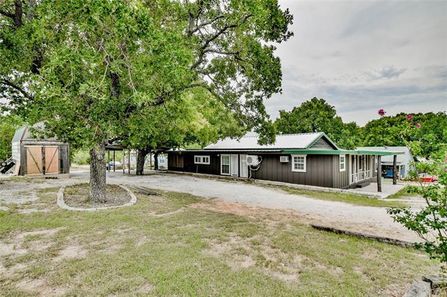 5711 Flint Dr in Granbury, TX - Building Photo - Building Photo