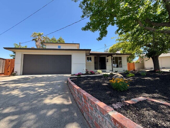 property at 5577 Ohio Ct