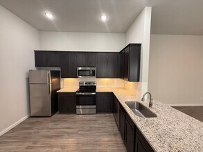 444 Emma Dr in New Braunfels, TX - Building Photo - Building Photo