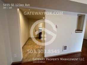 5655 SE 123rd Ave in Portland, OR - Building Photo - Building Photo