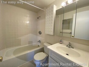 1105 Massachusetts Ave, Unit #8H in Cambridge, MA - Building Photo - Building Photo