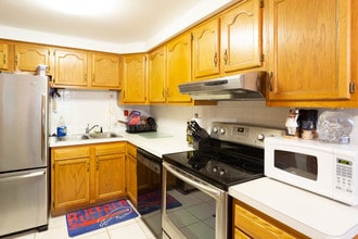 Willow Ridge Court in Amherst, NY - Foto de edificio - Interior Photo