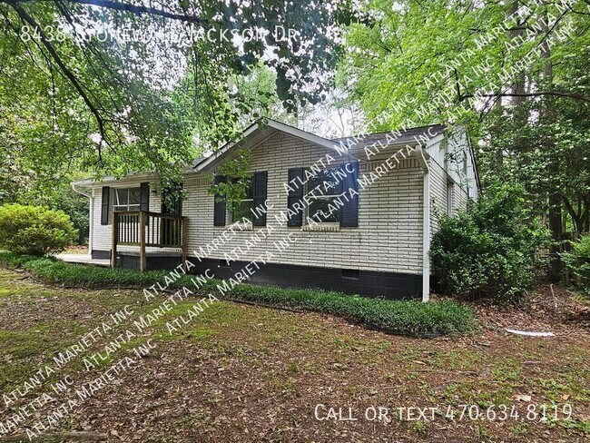 8438 Stonewall Jackson Dr in Jonesboro, GA - Building Photo - Building Photo