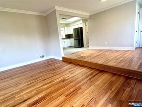 41 Woods Ave in Bergenfield, NJ - Building Photo - Building Photo