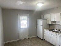 250 Herndon St photo'