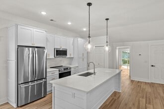 331 Sparrow Dr in Surfside Beach, SC - Building Photo - Building Photo