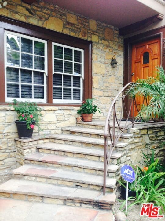9127 Phyllis St in West Hollywood, CA - Building Photo - Building Photo