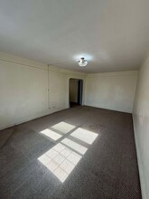 6141 Saunders St in Queens, NY - Building Photo - Building Photo