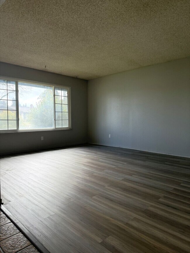 1731 Marie Ln in Merced, CA - Building Photo - Building Photo