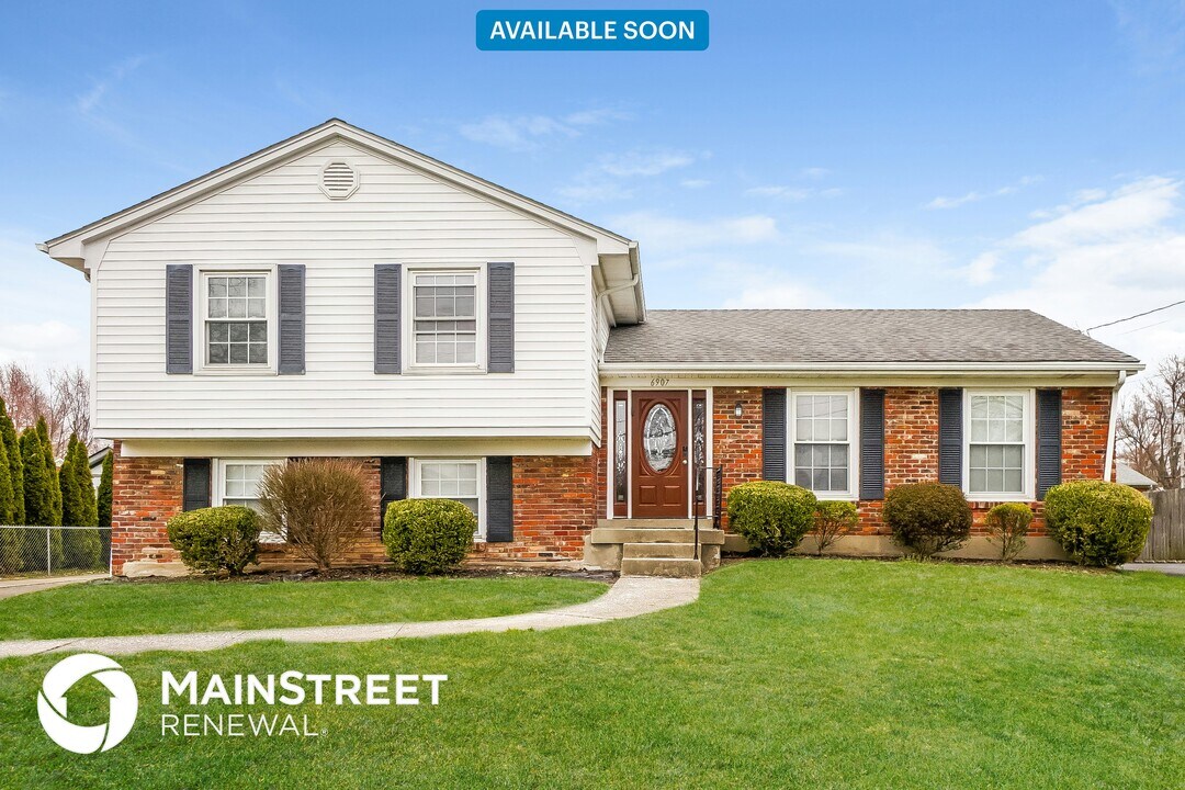6907 Mariemont Dr in Louisville, KY - Foto de edificio