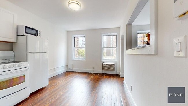 property at 455 2nd Ave