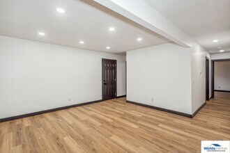 251 N Spruce St in Wichita, KS - Building Photo - Building Photo