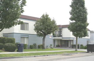 426-500 N Marguerita Ave Apartments