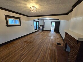 21 W Beechwood Ave in Dayton, OH - Foto de edificio - Building Photo