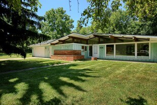 12395 South Ln in Bruce Township, MI - Building Photo